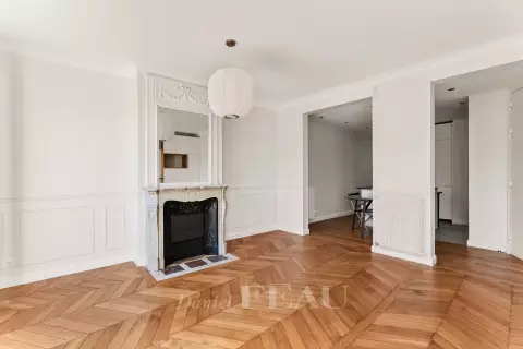 Flat Rue Faidherbe in Paris