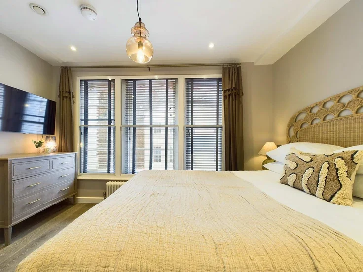 Flat Wardour Street in City of Westminster