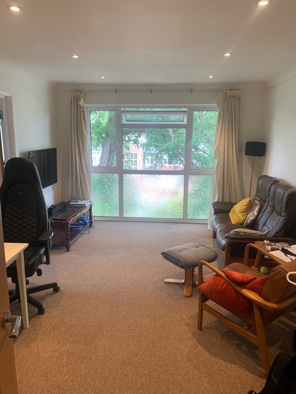 Room Surrey Road in Bournemouth
