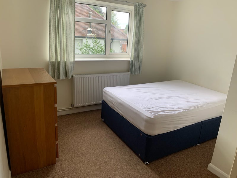 Room Surrey Road in Bournemouth