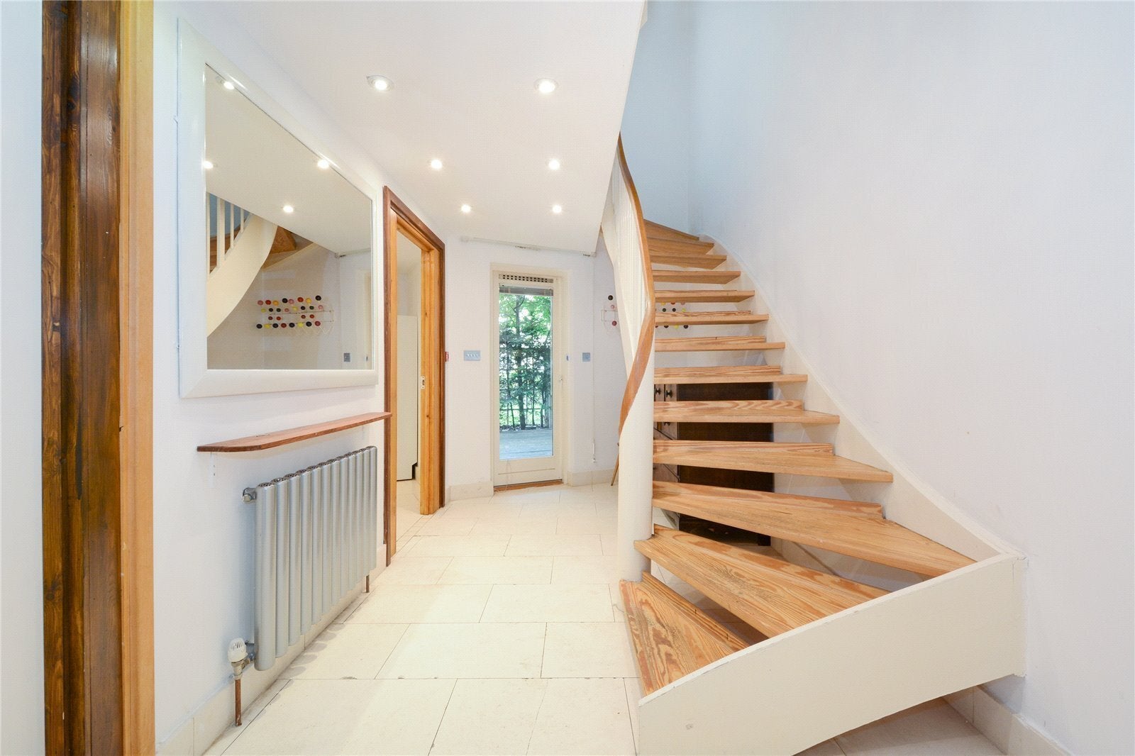 Room Greenland Passage in Greater London