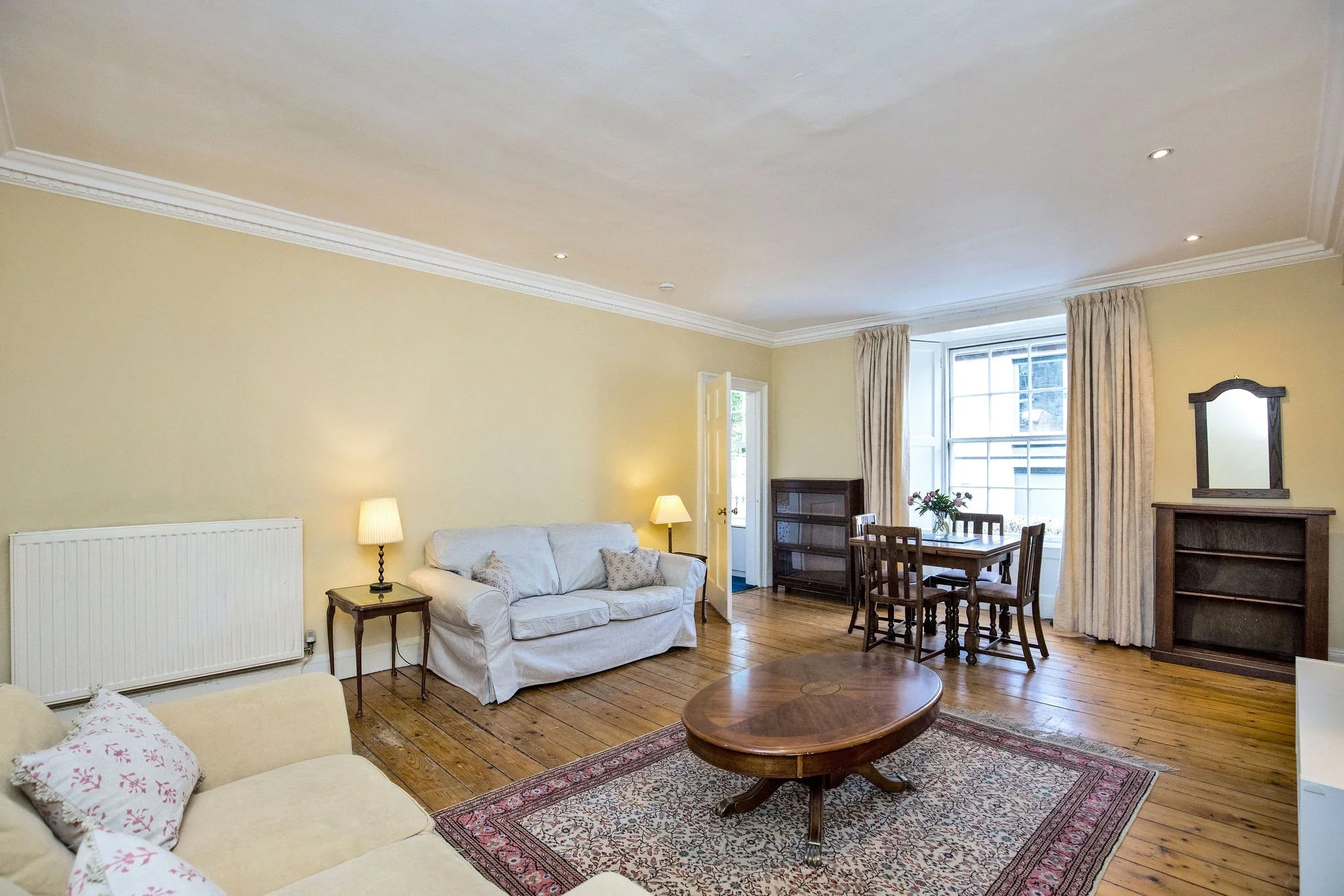 Flat Cumberland Street in City of Edinburgh