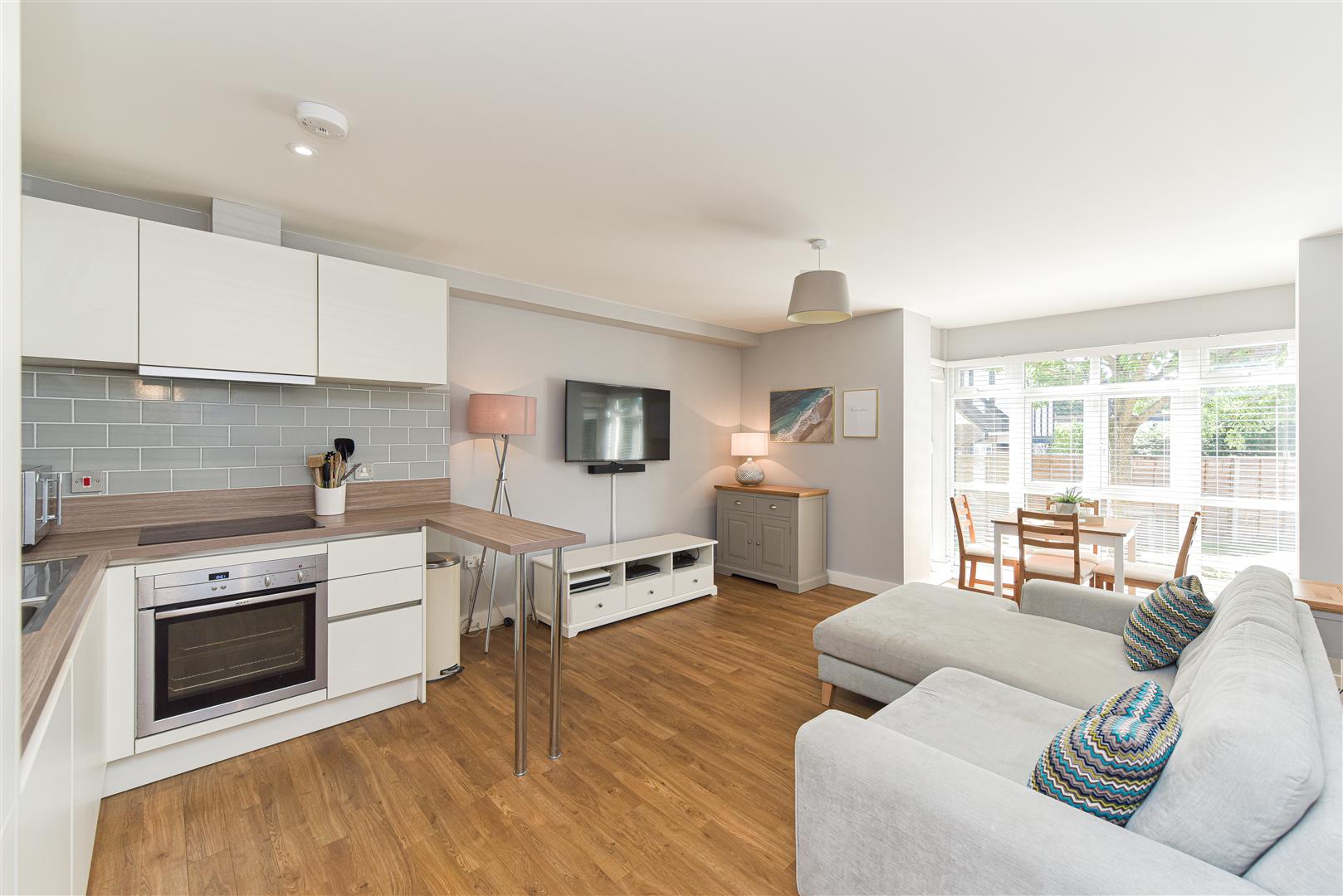 Flat Doran Drive in Reigate and Banstead