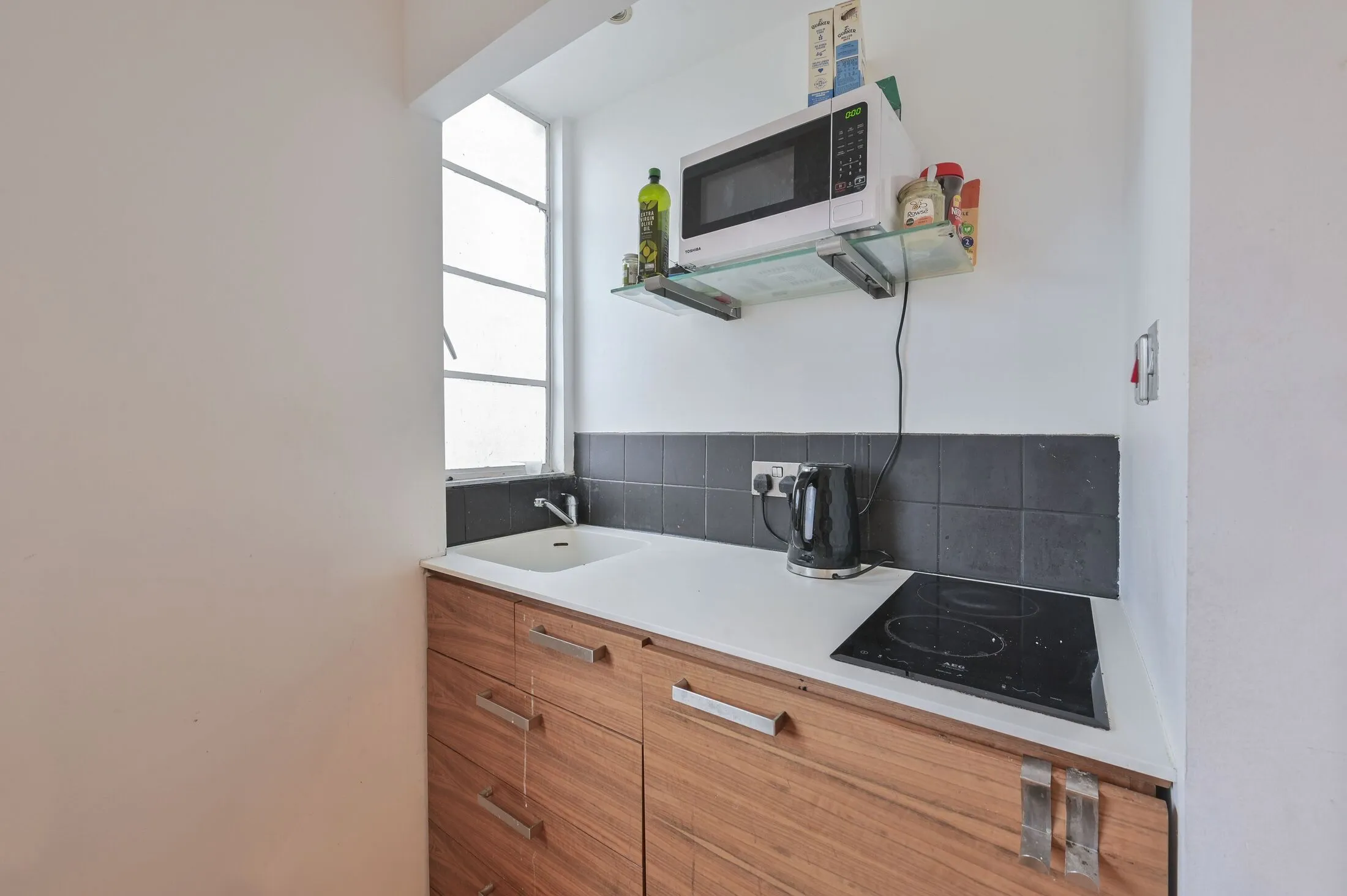 Flat Sloane Avenue in Greater London