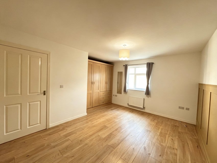 Flat Chancel Lane in Exeter
