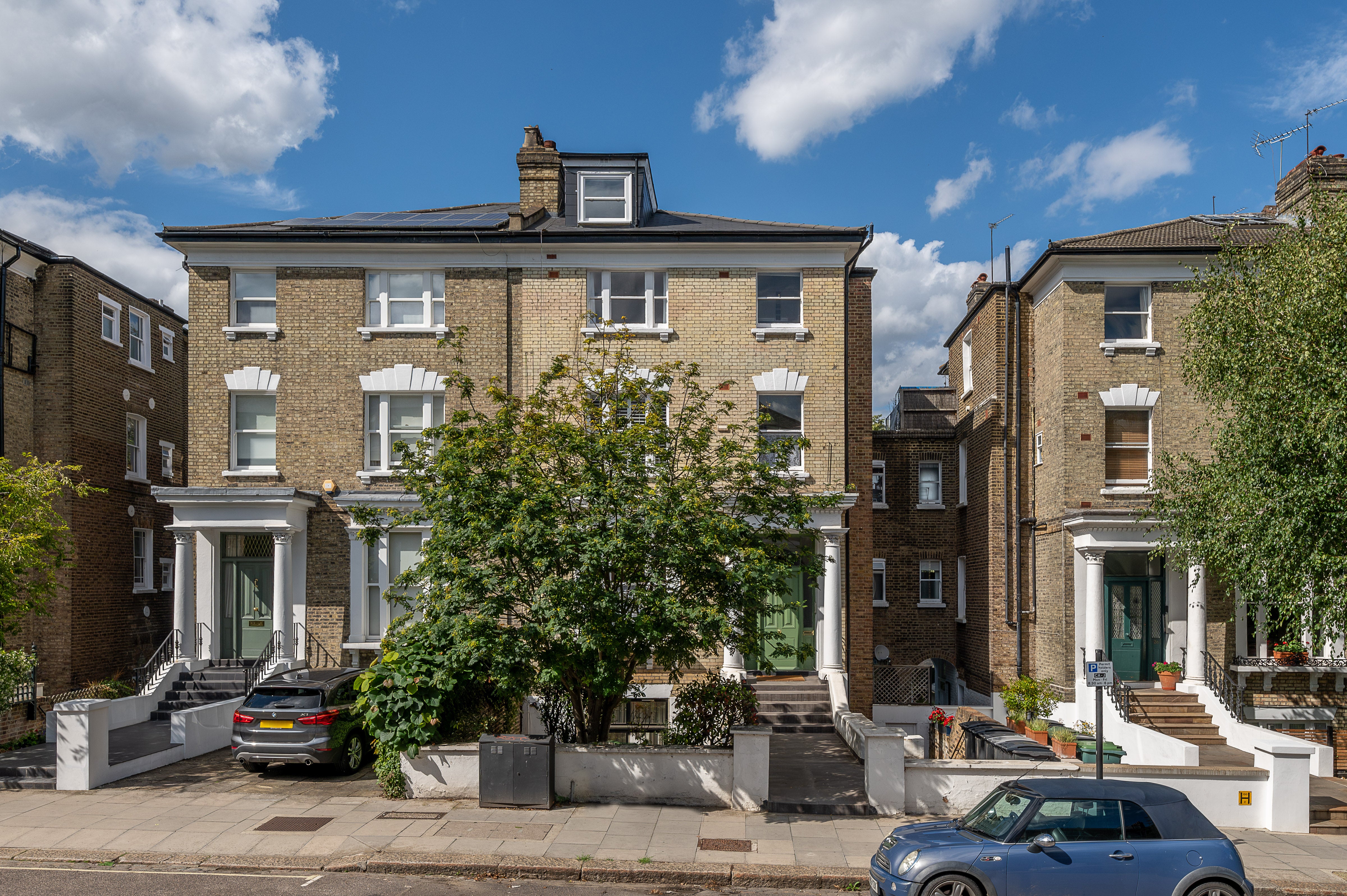 Flat King Henry's Road in Greater London