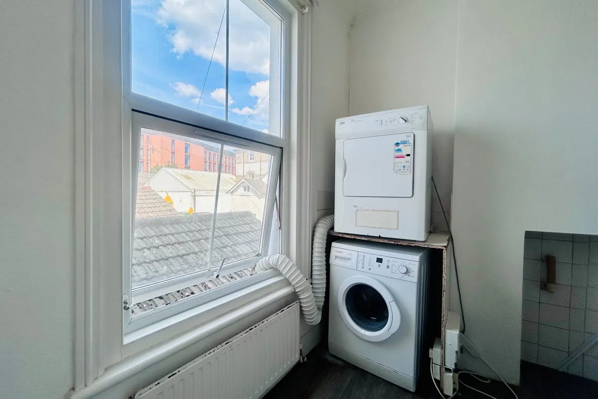 Room Teville Road in Worthing