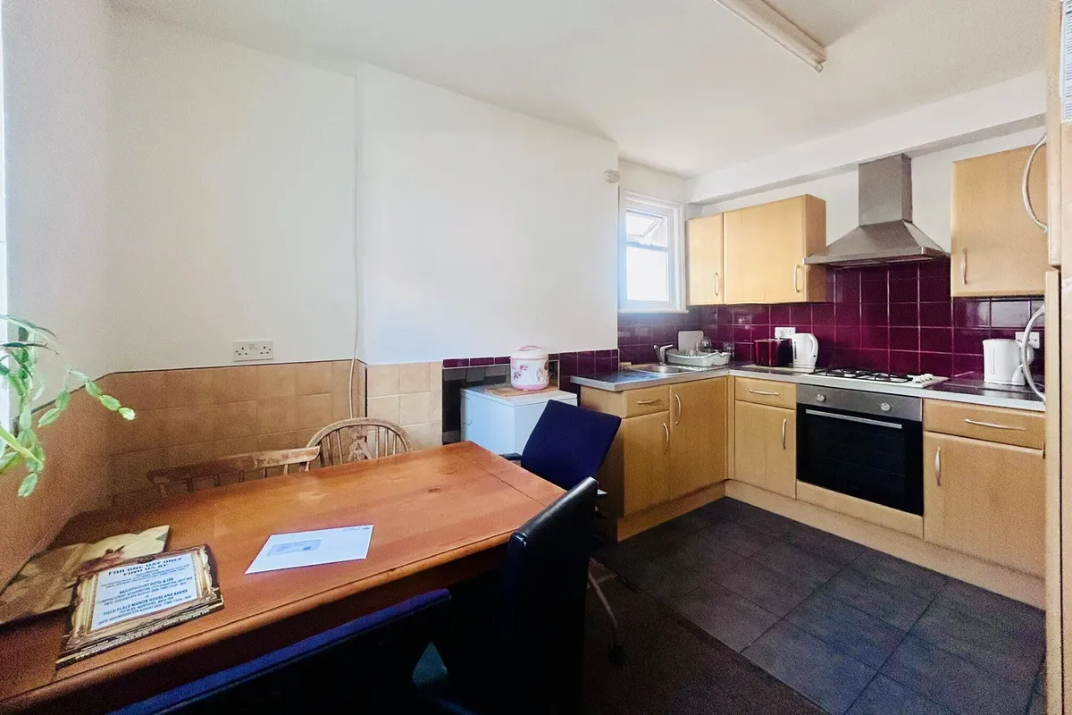 Room Teville Road in Worthing