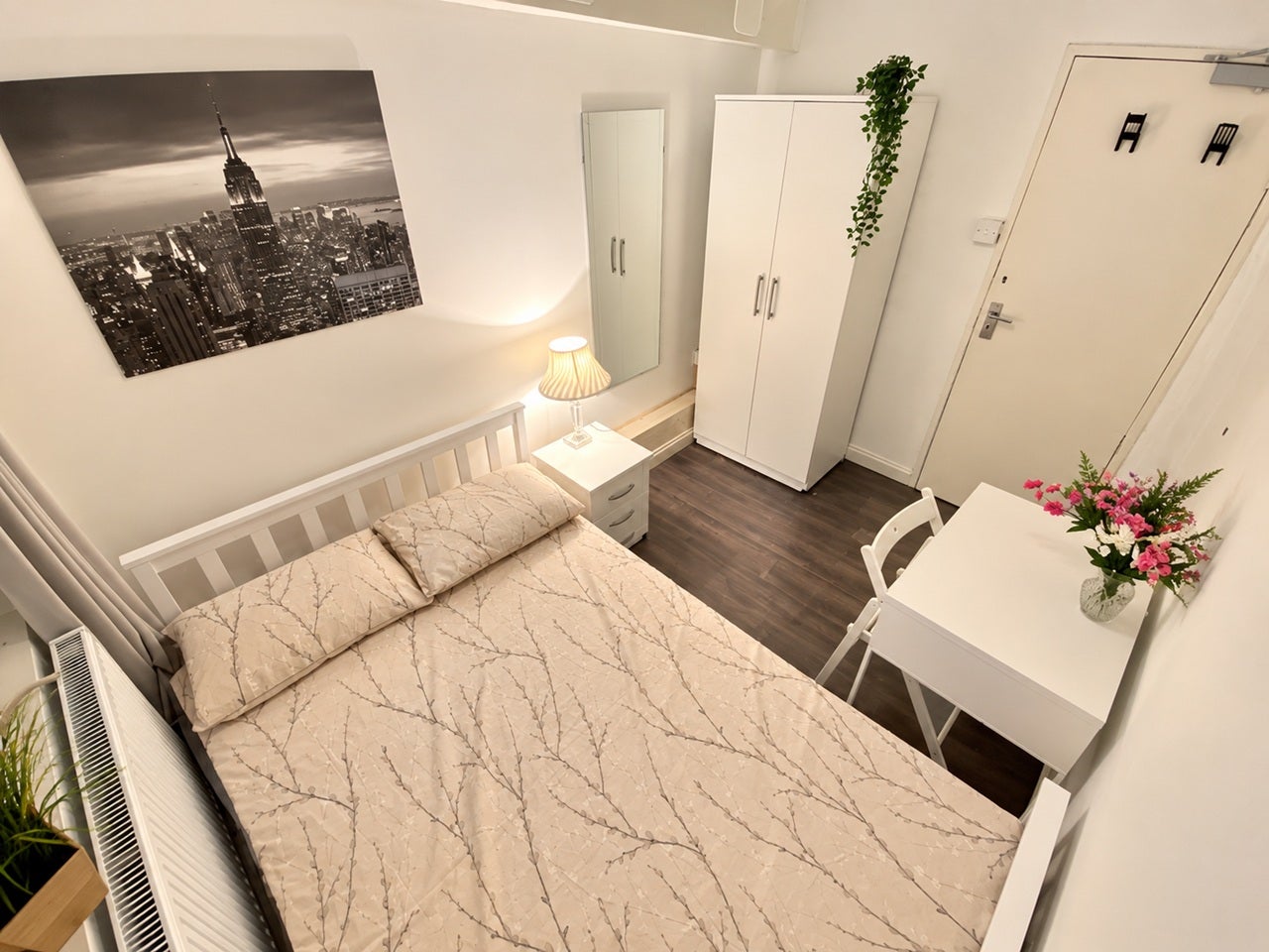 Room Donegal Street in Greater London