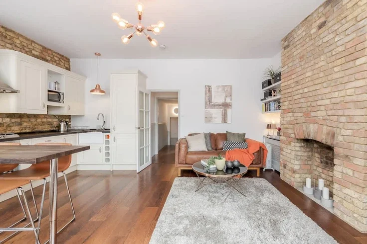 Flat Fentiman Road in Greater London