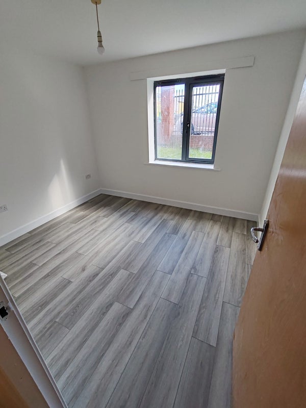 Flat Ellerby Road in Leeds