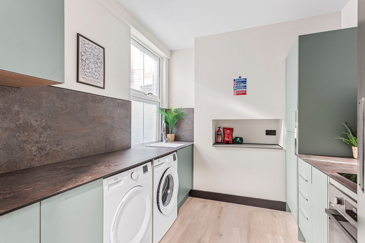Room Richmond Road in Greater London