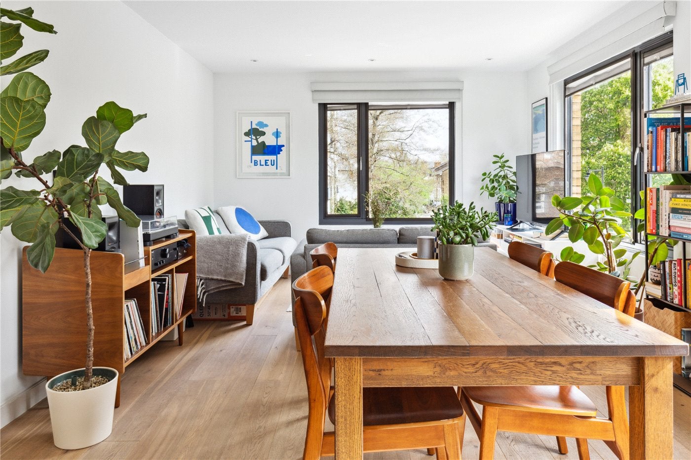 Flat Rotherfield Street in Greater London