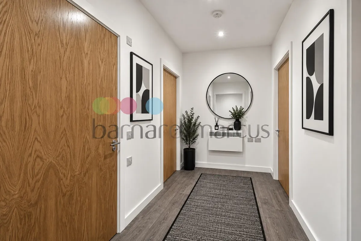 Flat Purley Way in Greater London