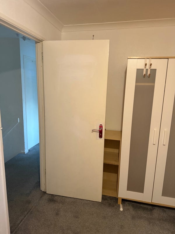 Room Wakehurst Drive in Crawley