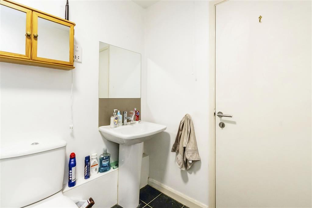 Flat Regent Court in Nottingham