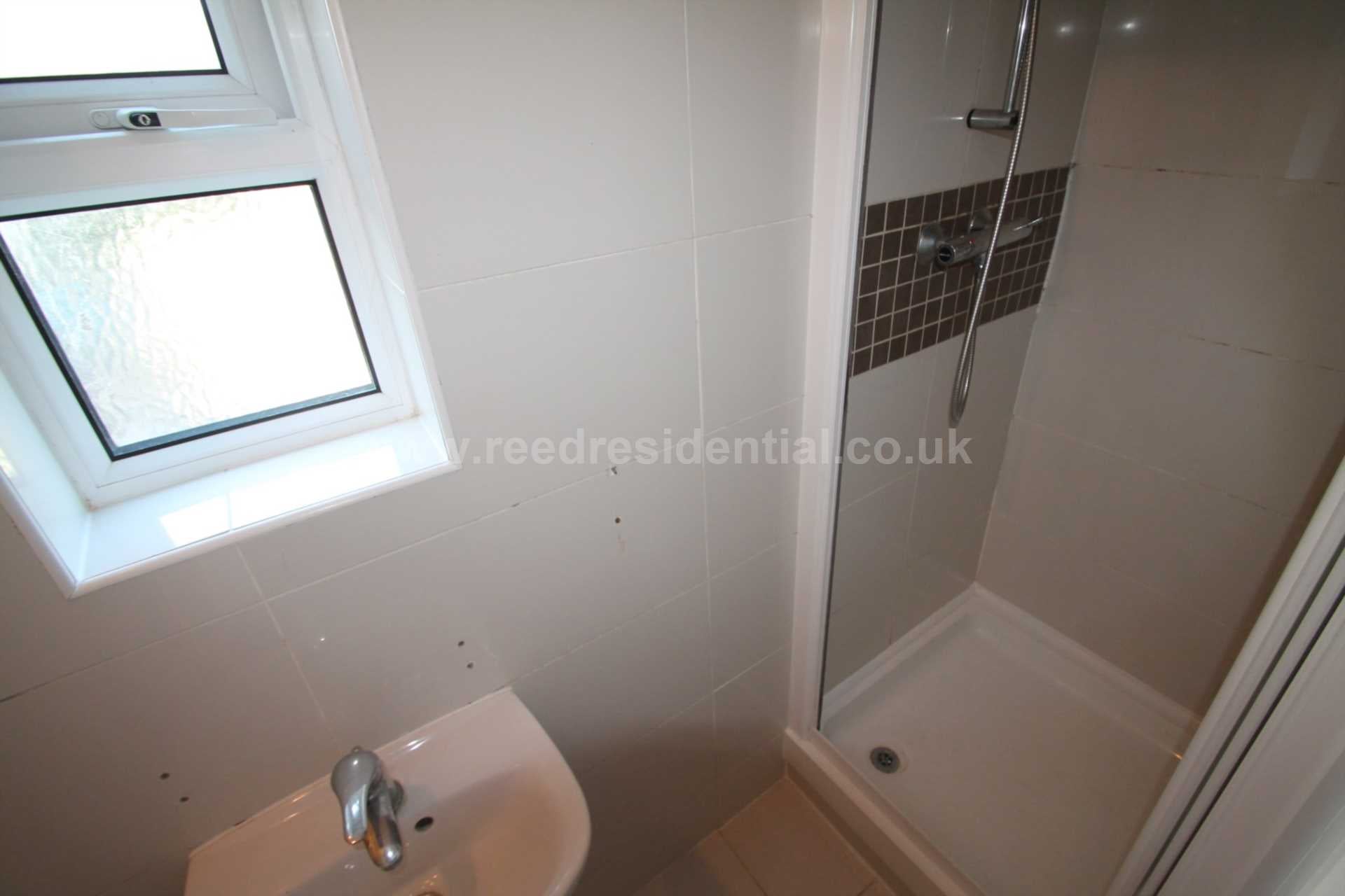 Flat Ambleside Drive in Southend-on-Sea