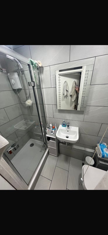 Room Rochelle Close in Greater London