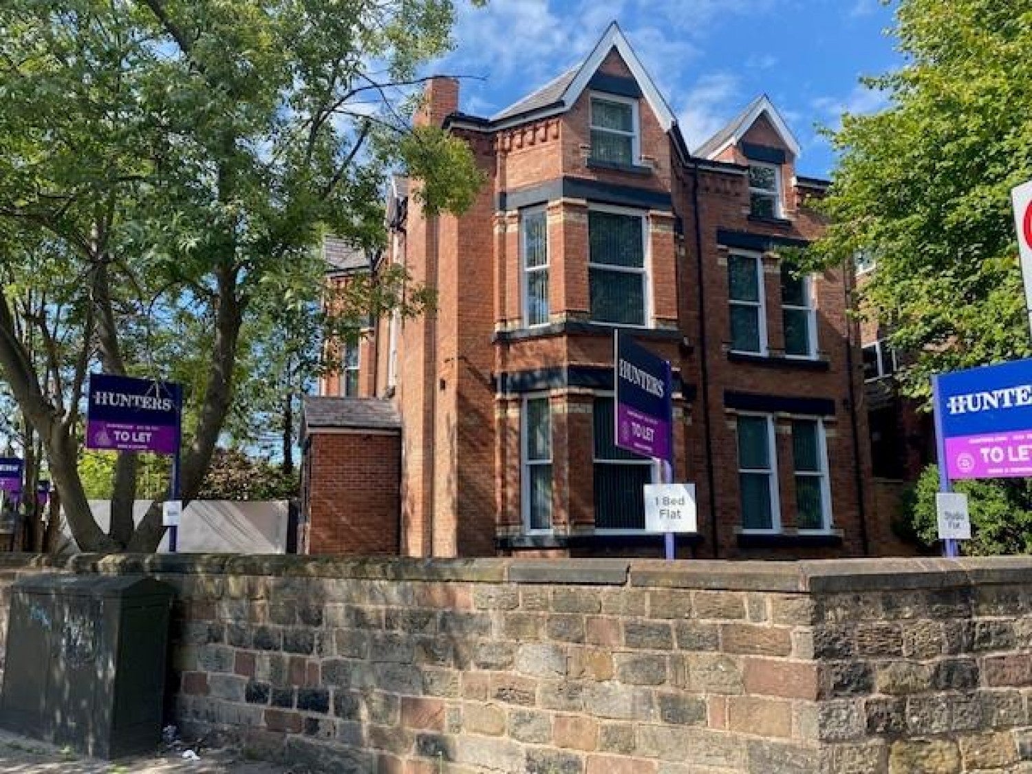 Flat Aigburth Road in Liverpool