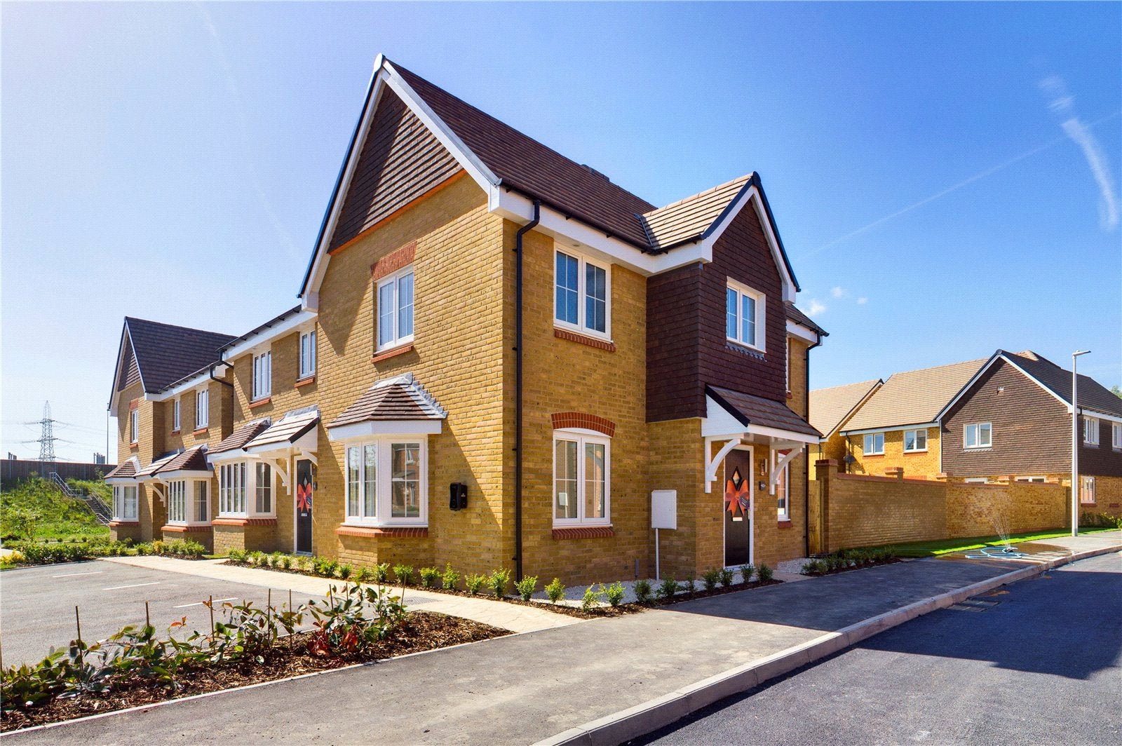 House Honey Bee Street in Holybrook