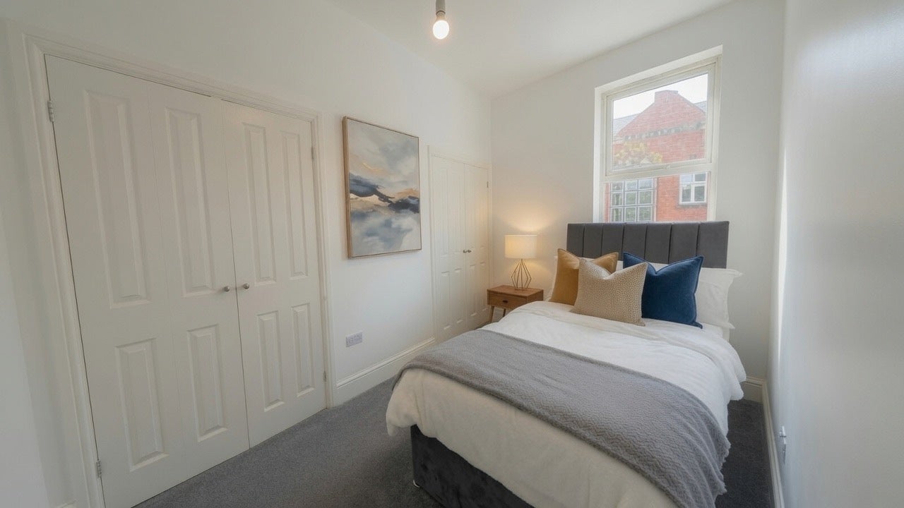 Room Hardy Street in Salford