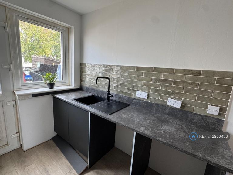 Flat Monteith Row in Glasgow