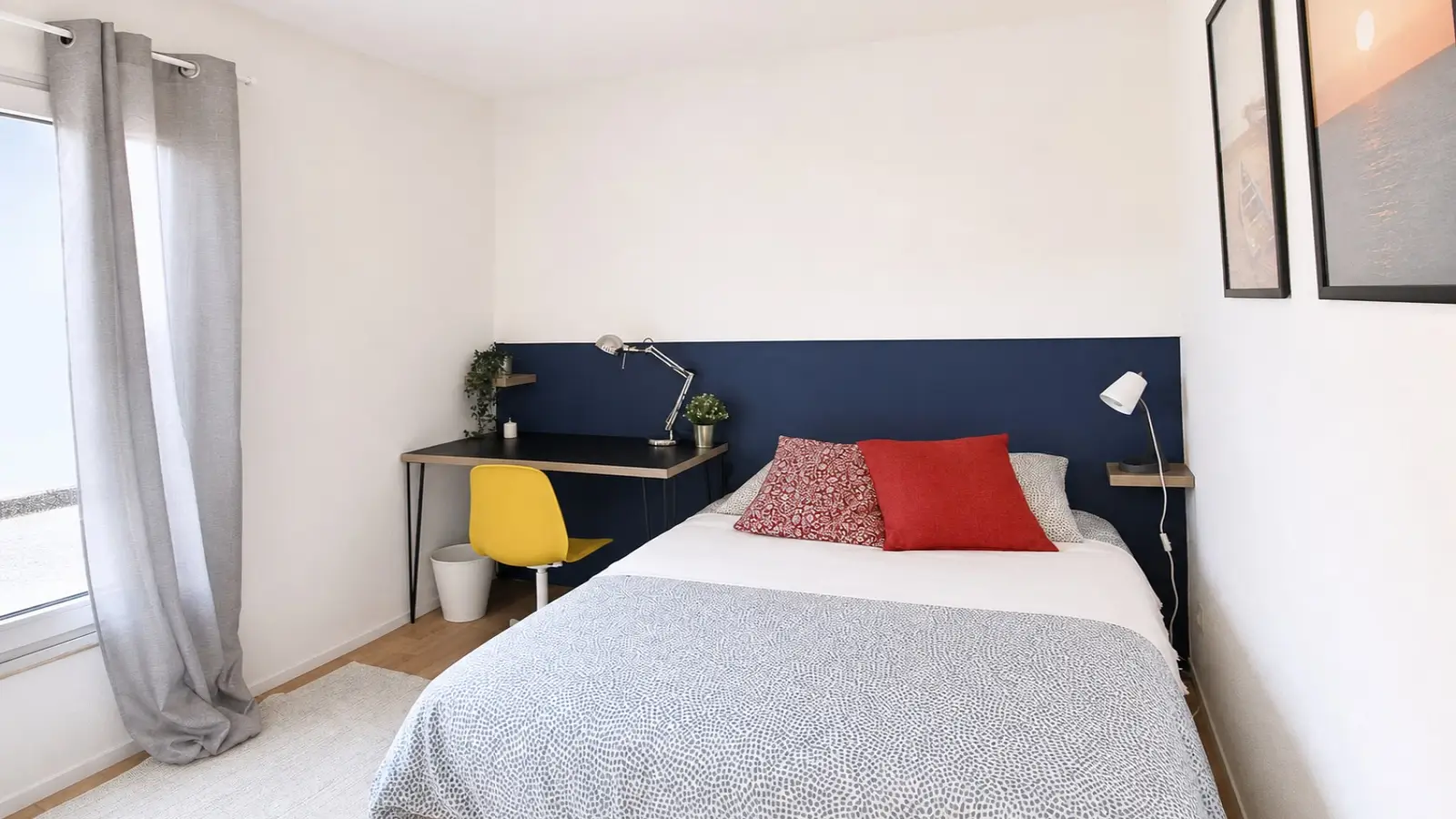 Room Rue Victor Hugo in Paris