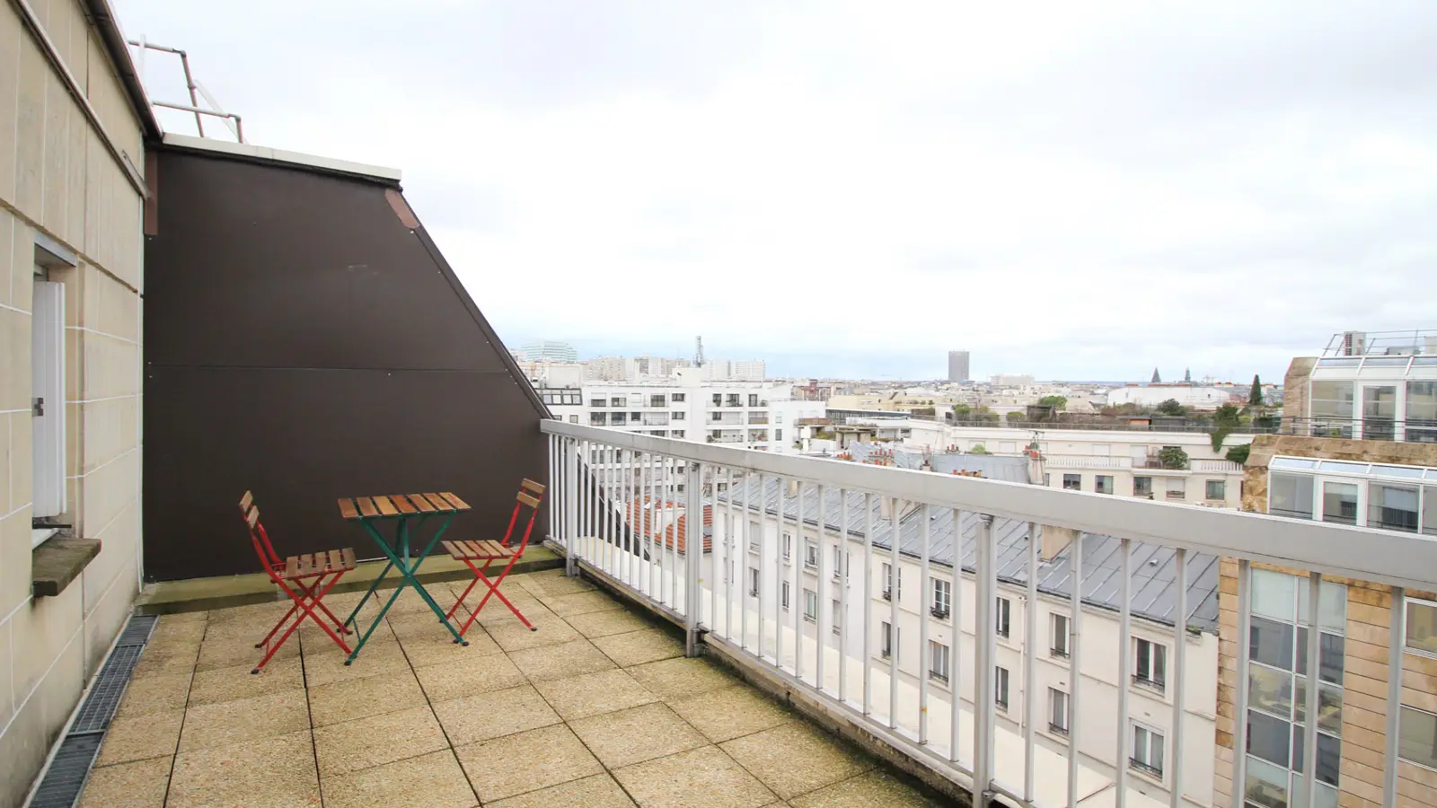 Room Rue Victor Hugo in Paris