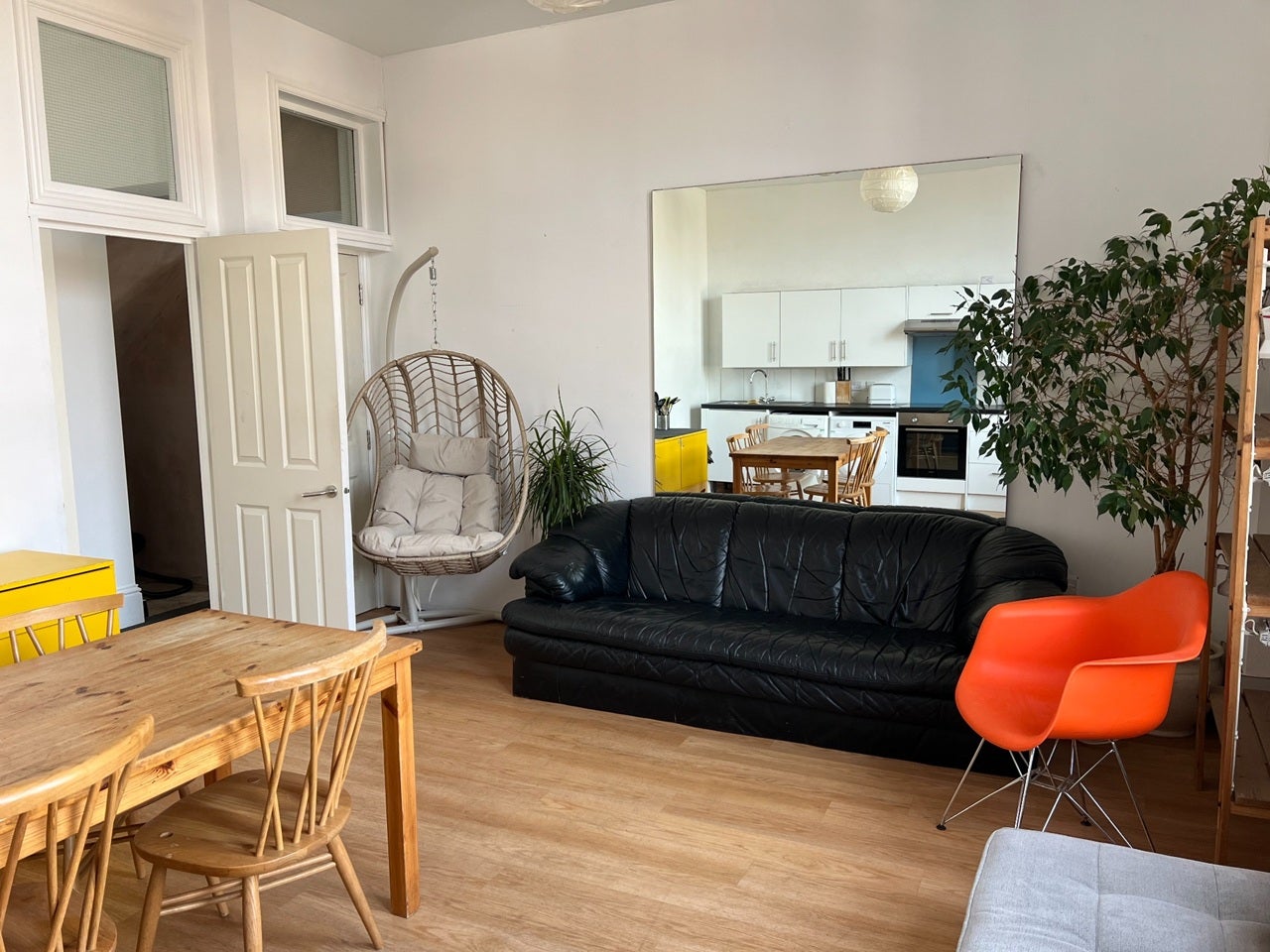 Flat Alfred Road in Greater London