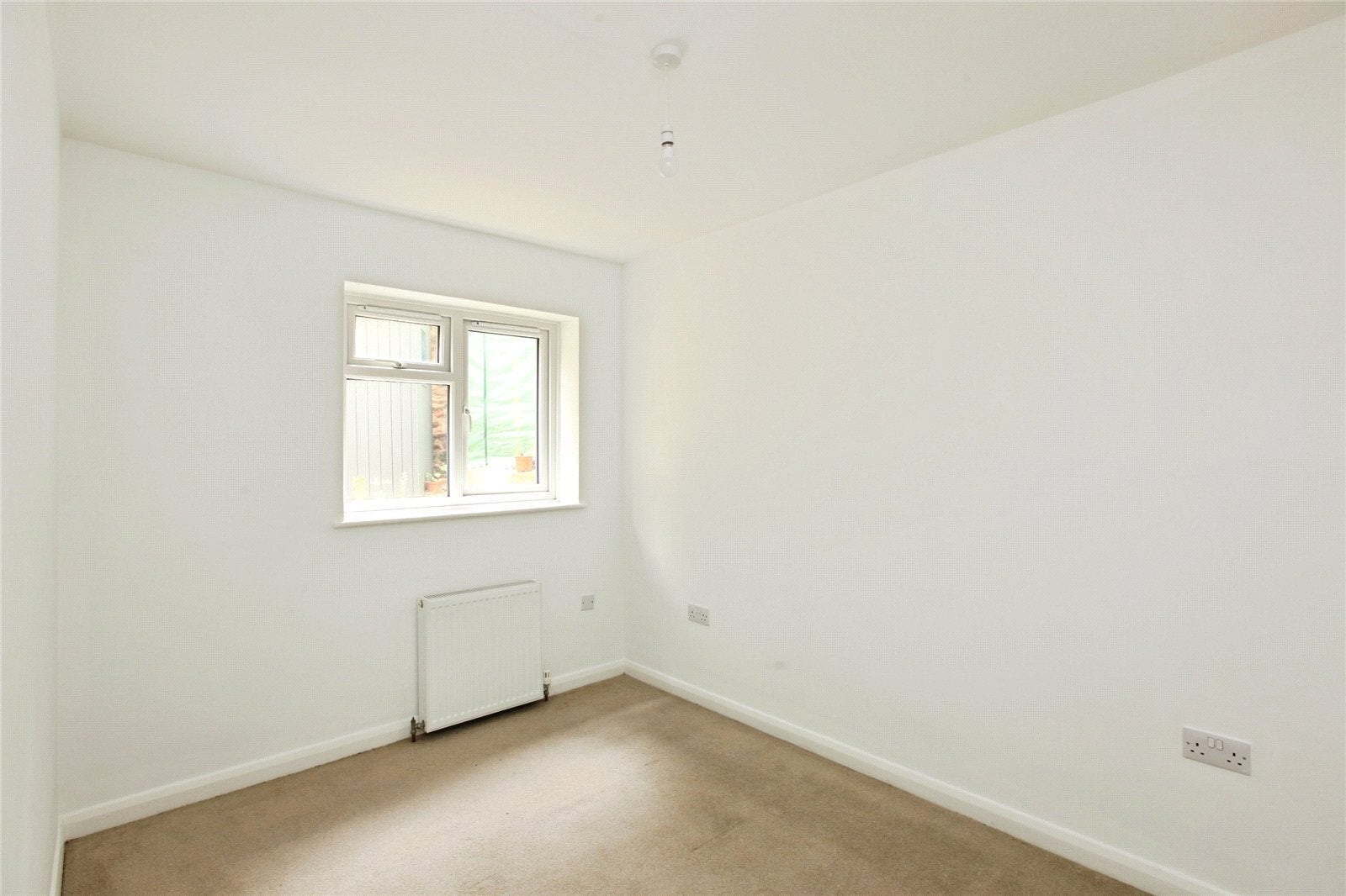 Flat Rousdown Road in Torquay