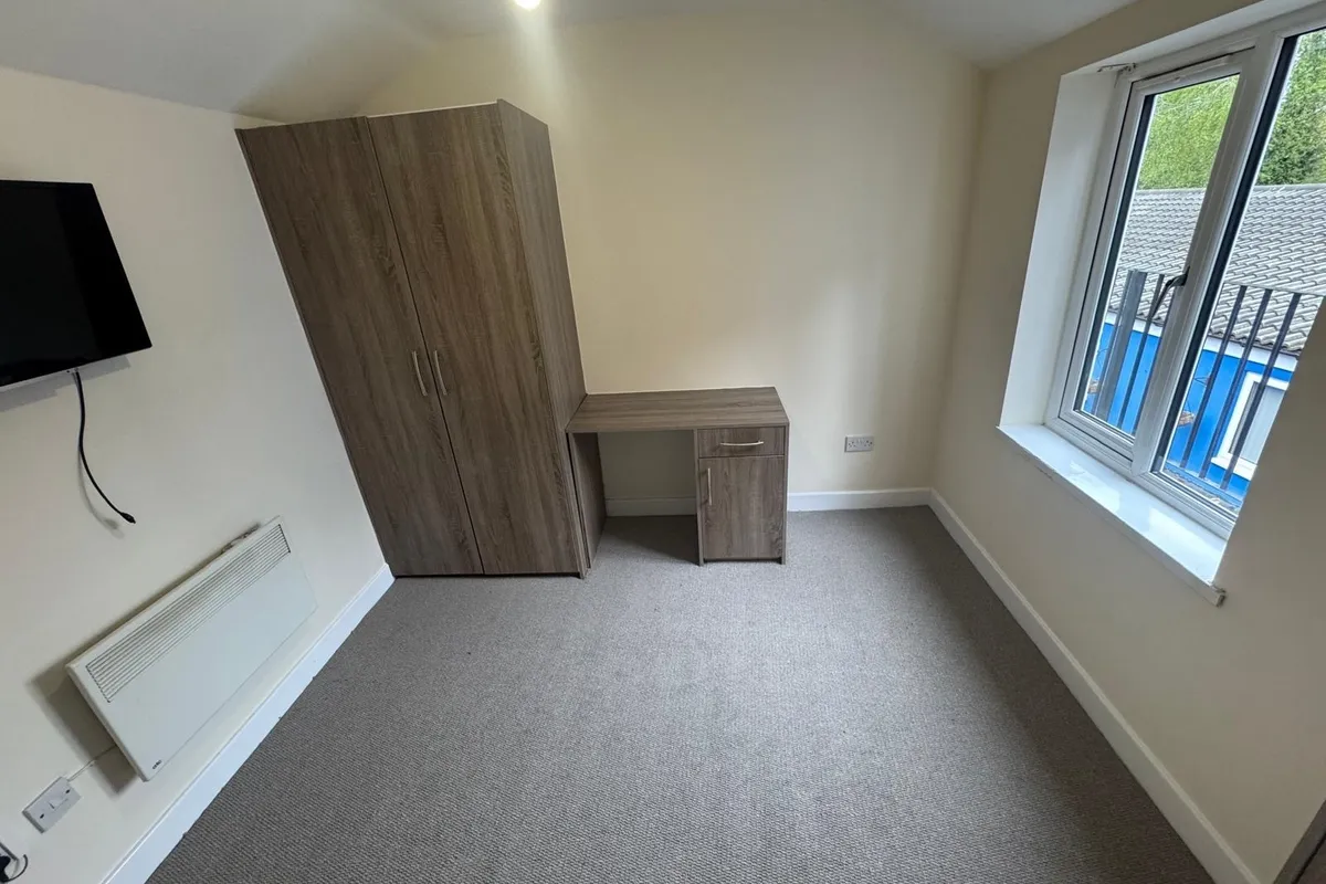Room Chester Road North in Wyre Forest