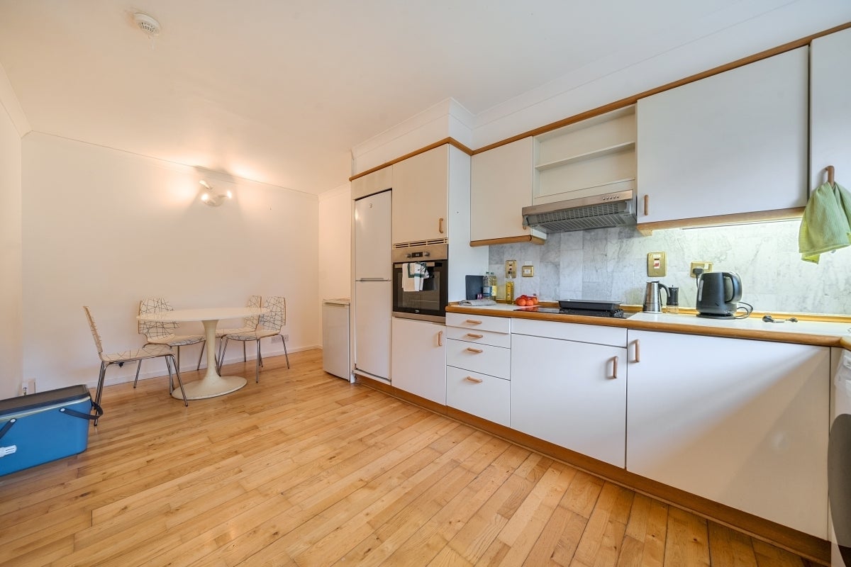 Room Greenland Passage in Greater London