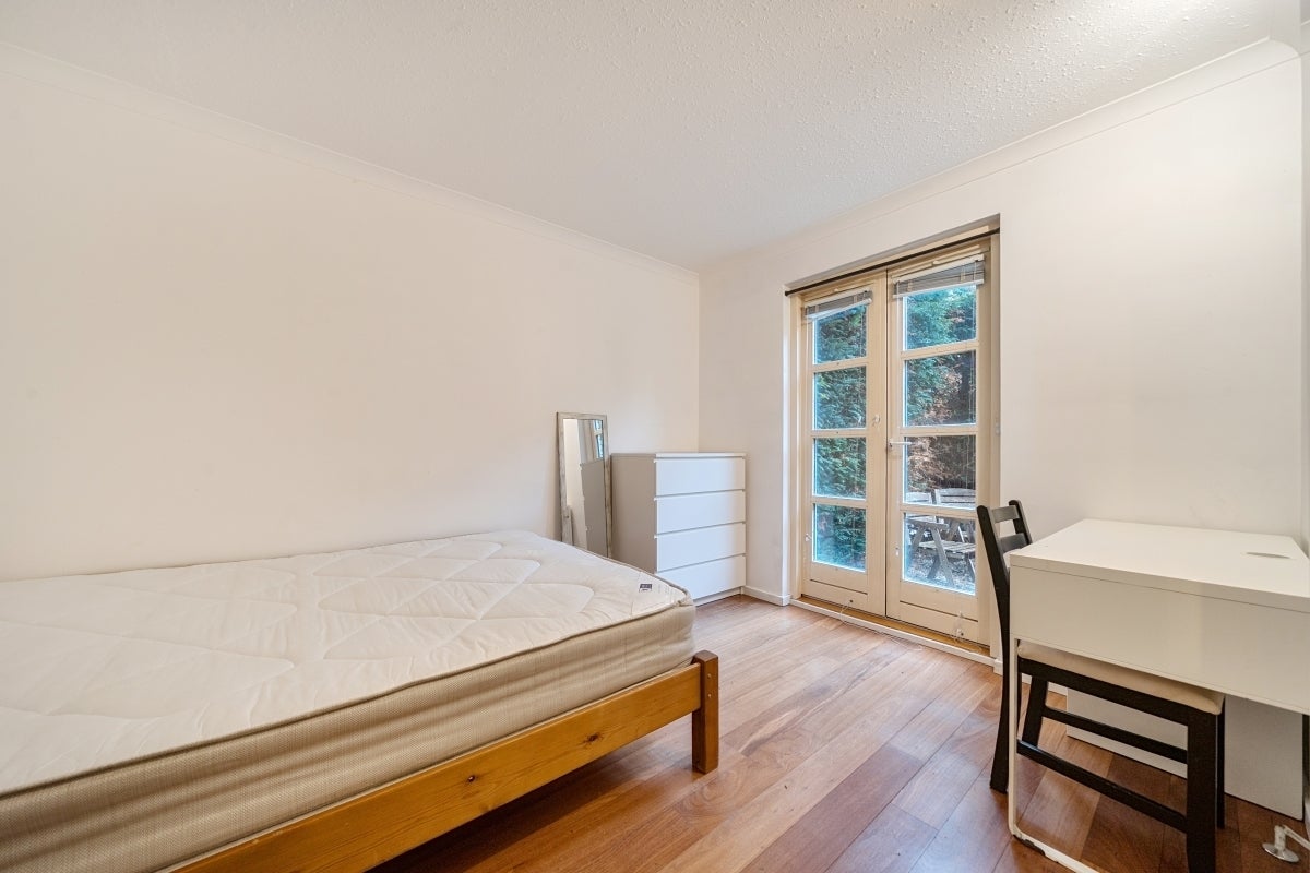 Room Greenland Passage in Greater London