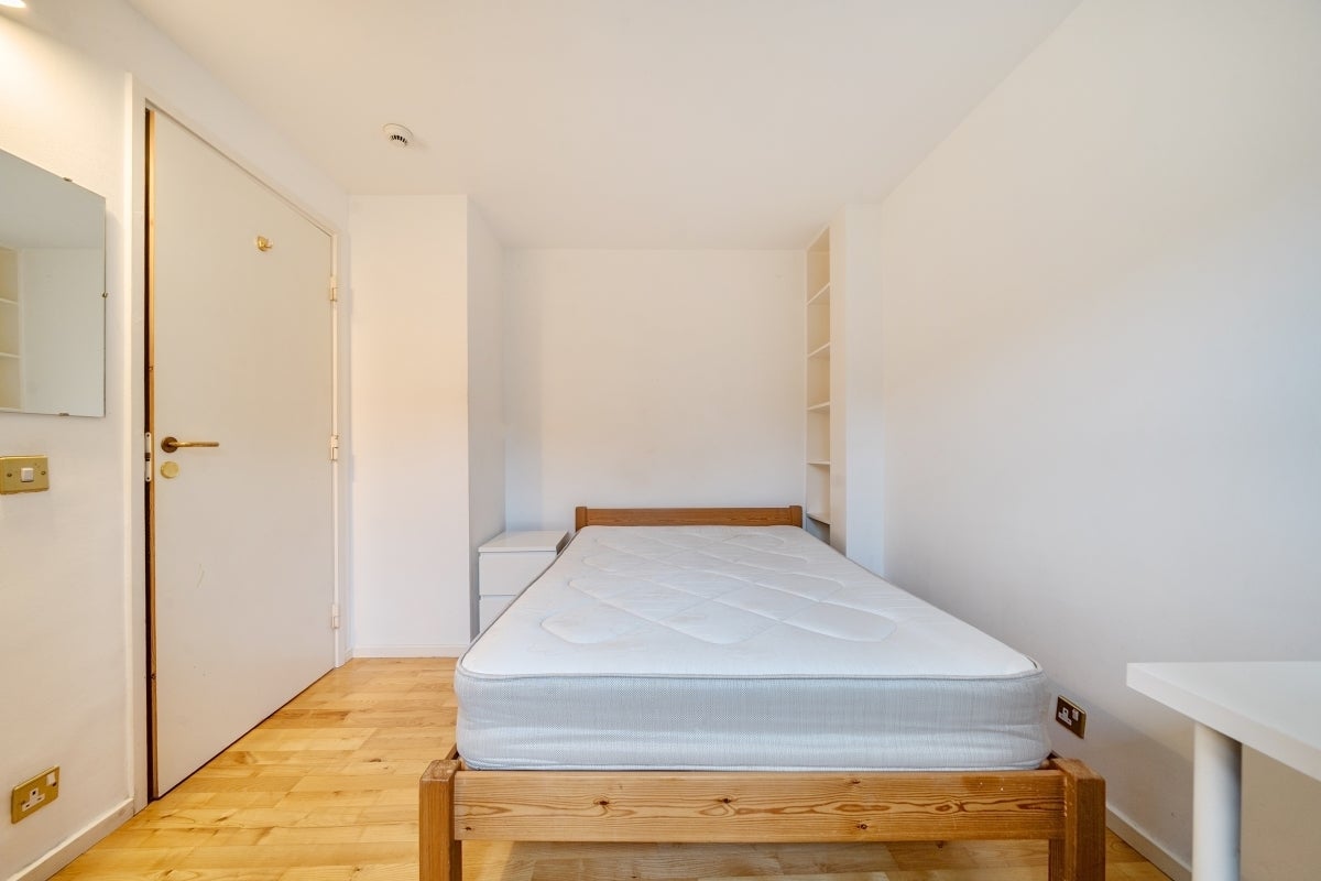 Room Greenland Passage in Greater London
