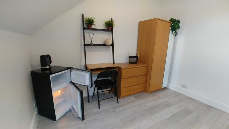 Room Murray Road in Rugby