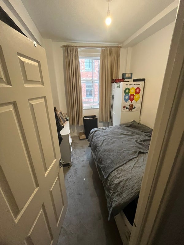 Room Peel Lane in Newcastle upon Tyne