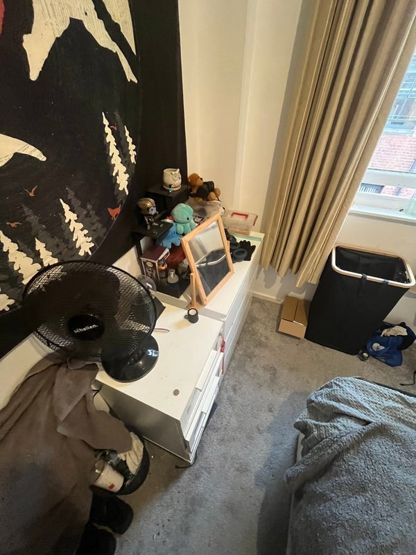 Room Peel Lane in Newcastle upon Tyne