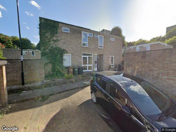 Flat High Level Drive in Greater London