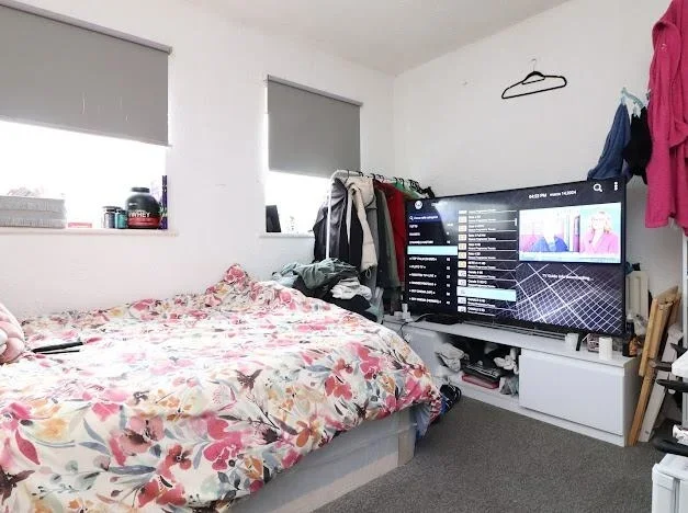 Room Morris Road in Southampton