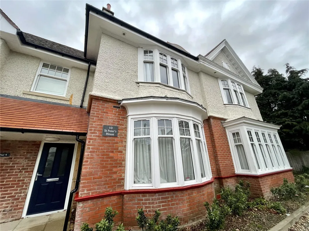 Flat Ascham Road in Bournemouth