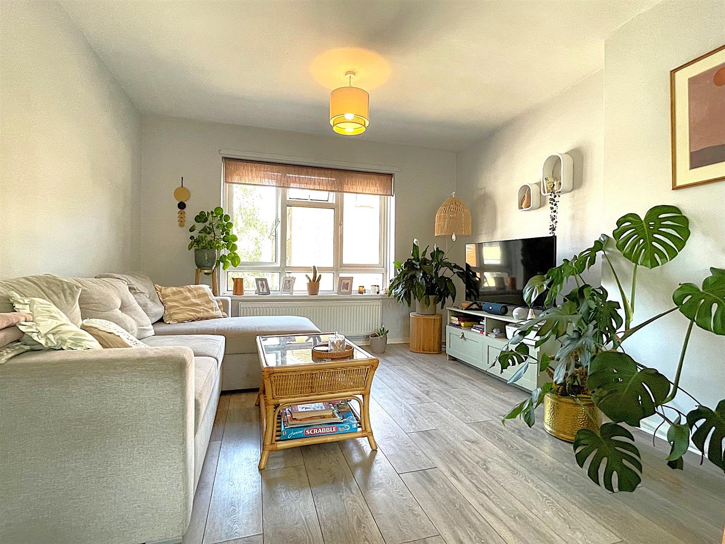 Flat Saville Row in Greater London