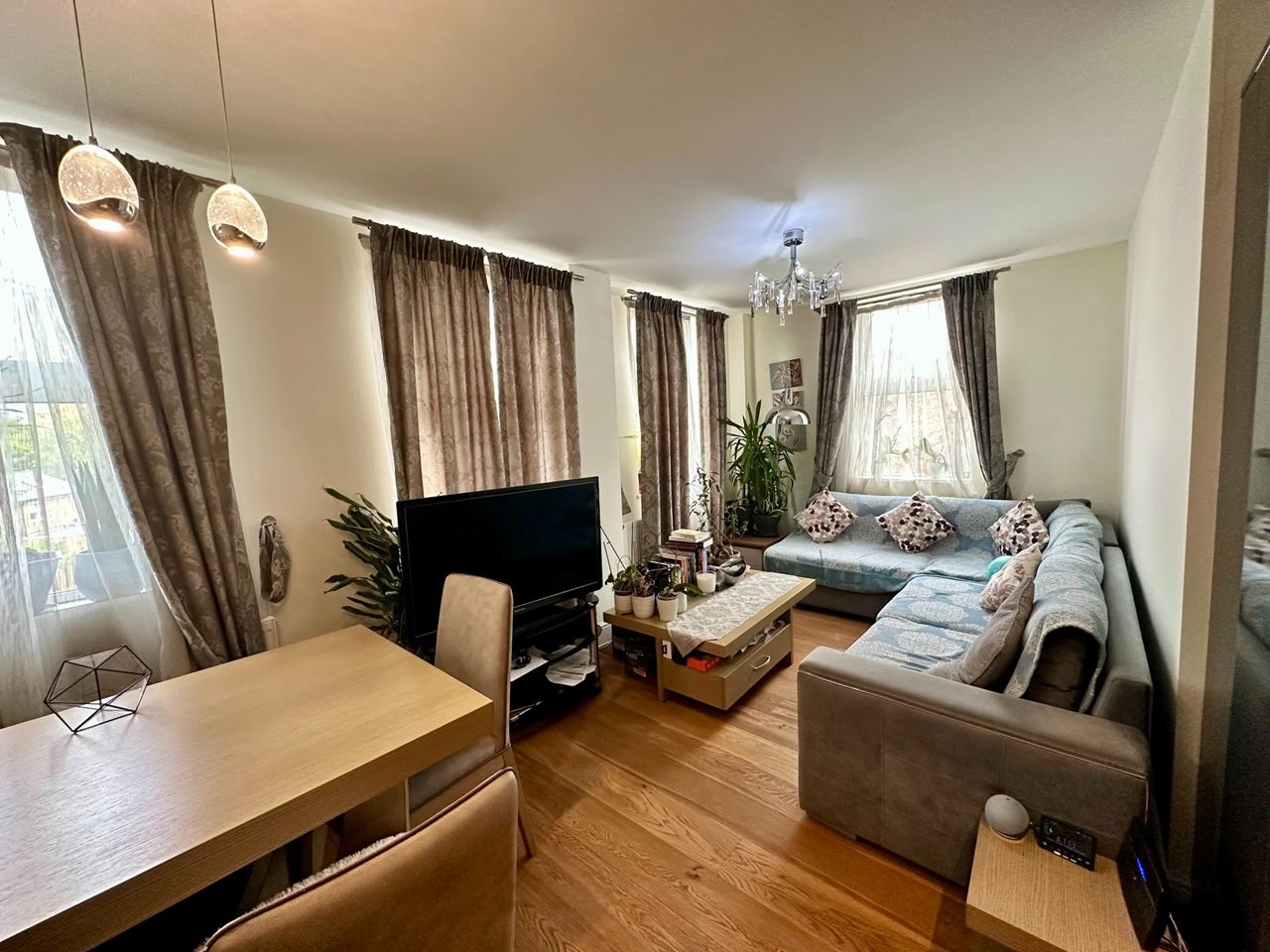 Flat London Road in Greater London