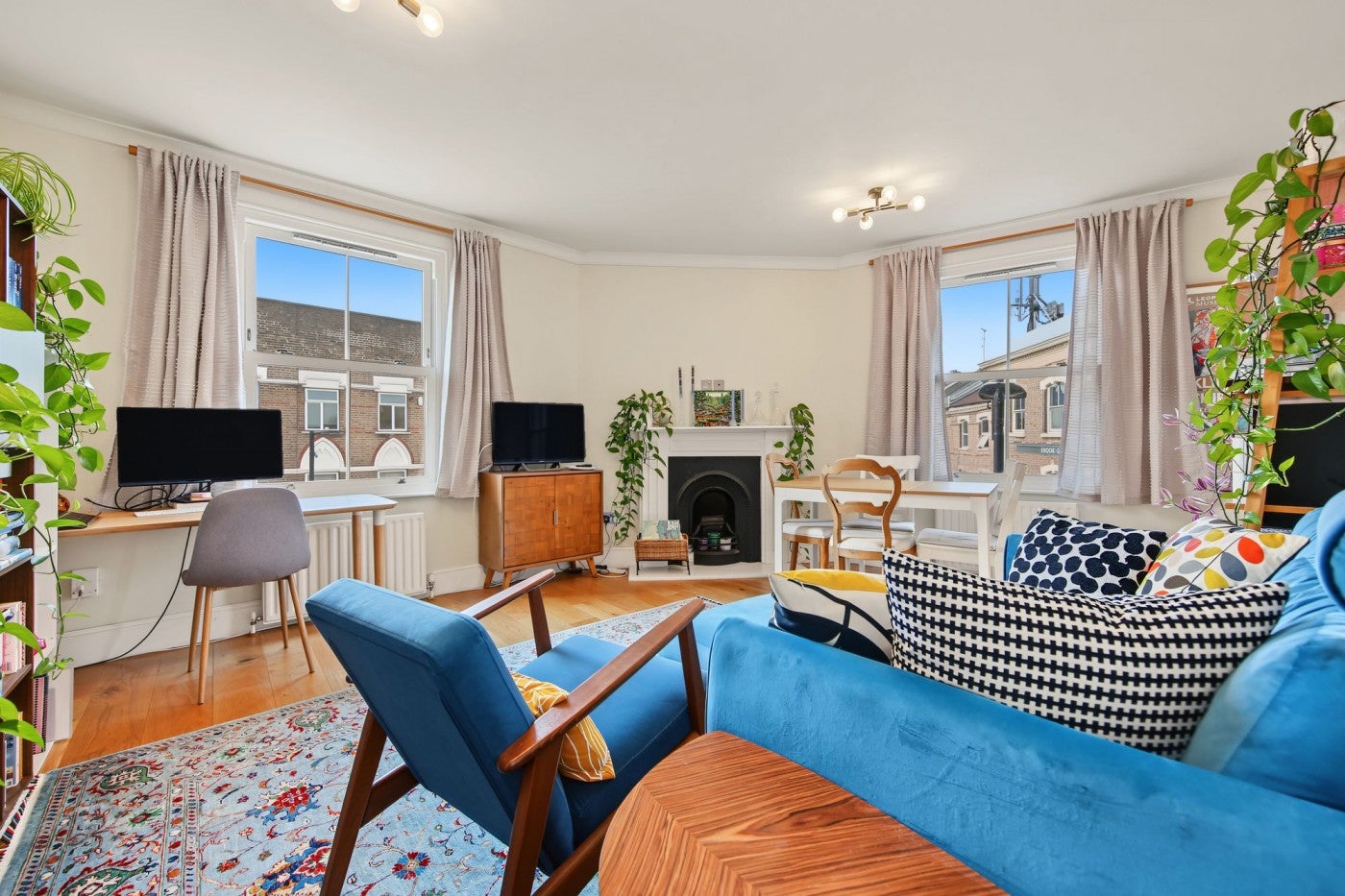 Flat Blackstock Road in Greater London