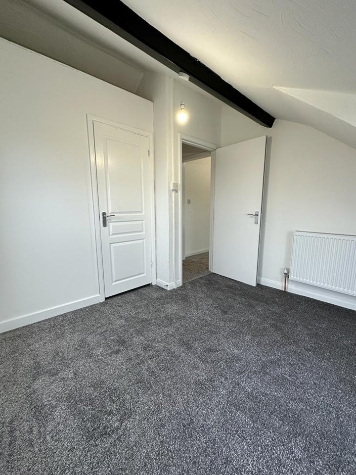 Flat Albion Road in Pembroke Dock