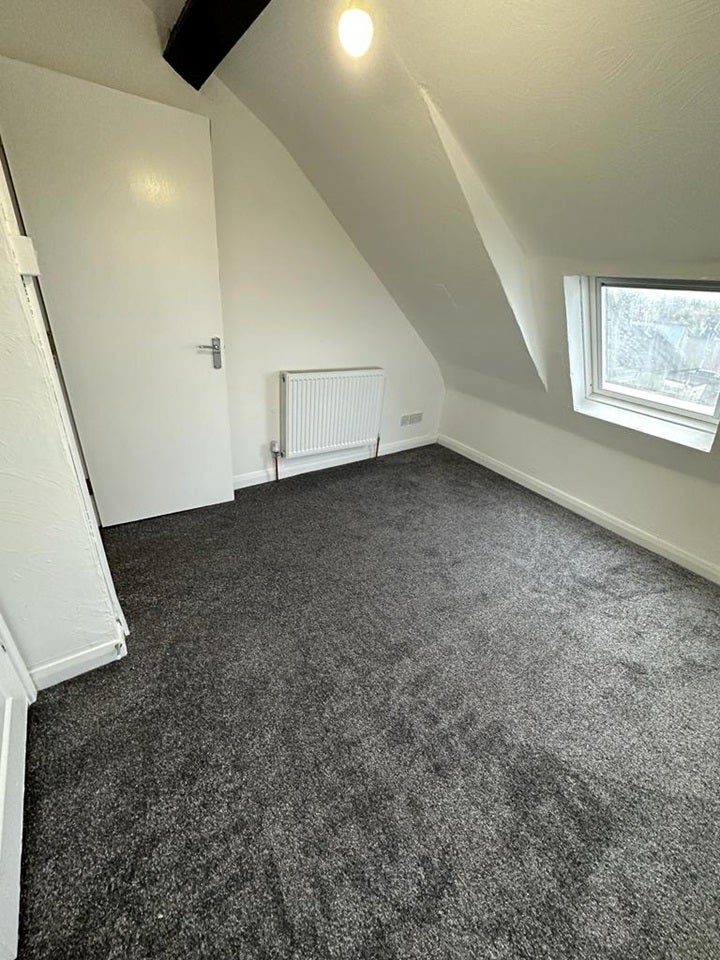 Flat Albion Road in Pembroke Dock