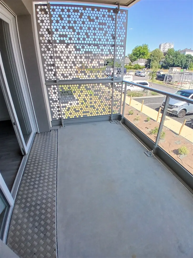 Flat Rue du Bourny in Laval