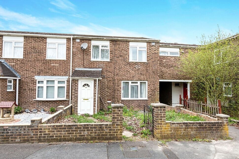 House Quilter Road in Basingstoke and Deane