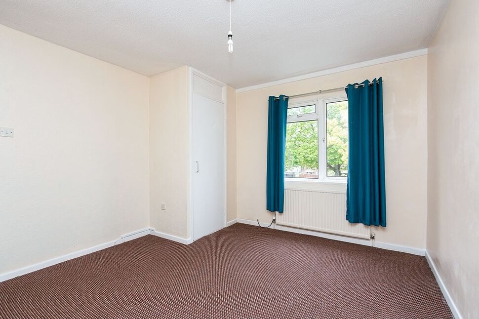 House Quilter Road in Basingstoke and Deane
