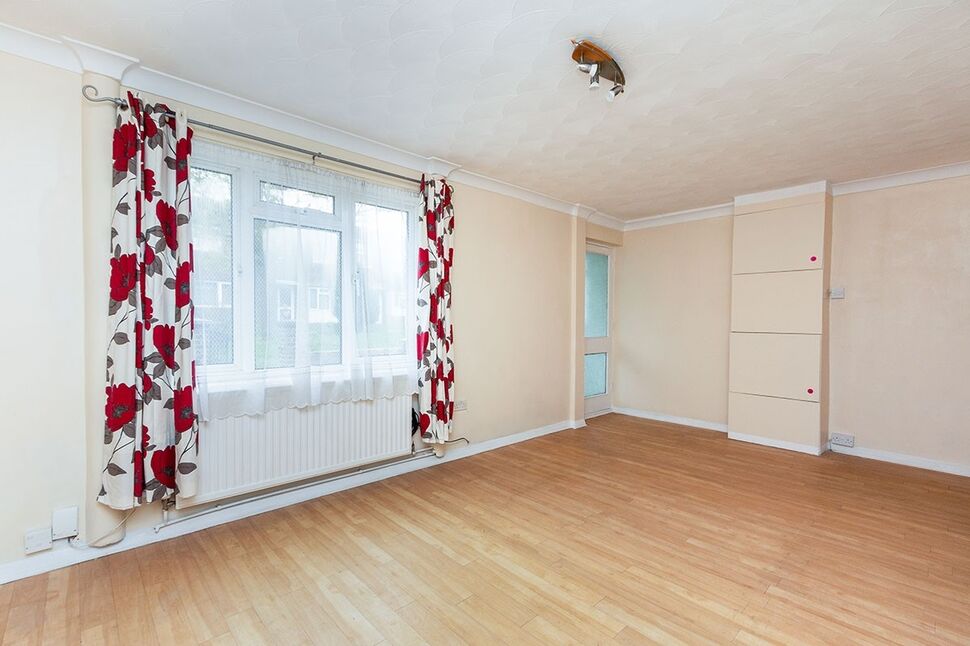 House Quilter Road in Basingstoke and Deane