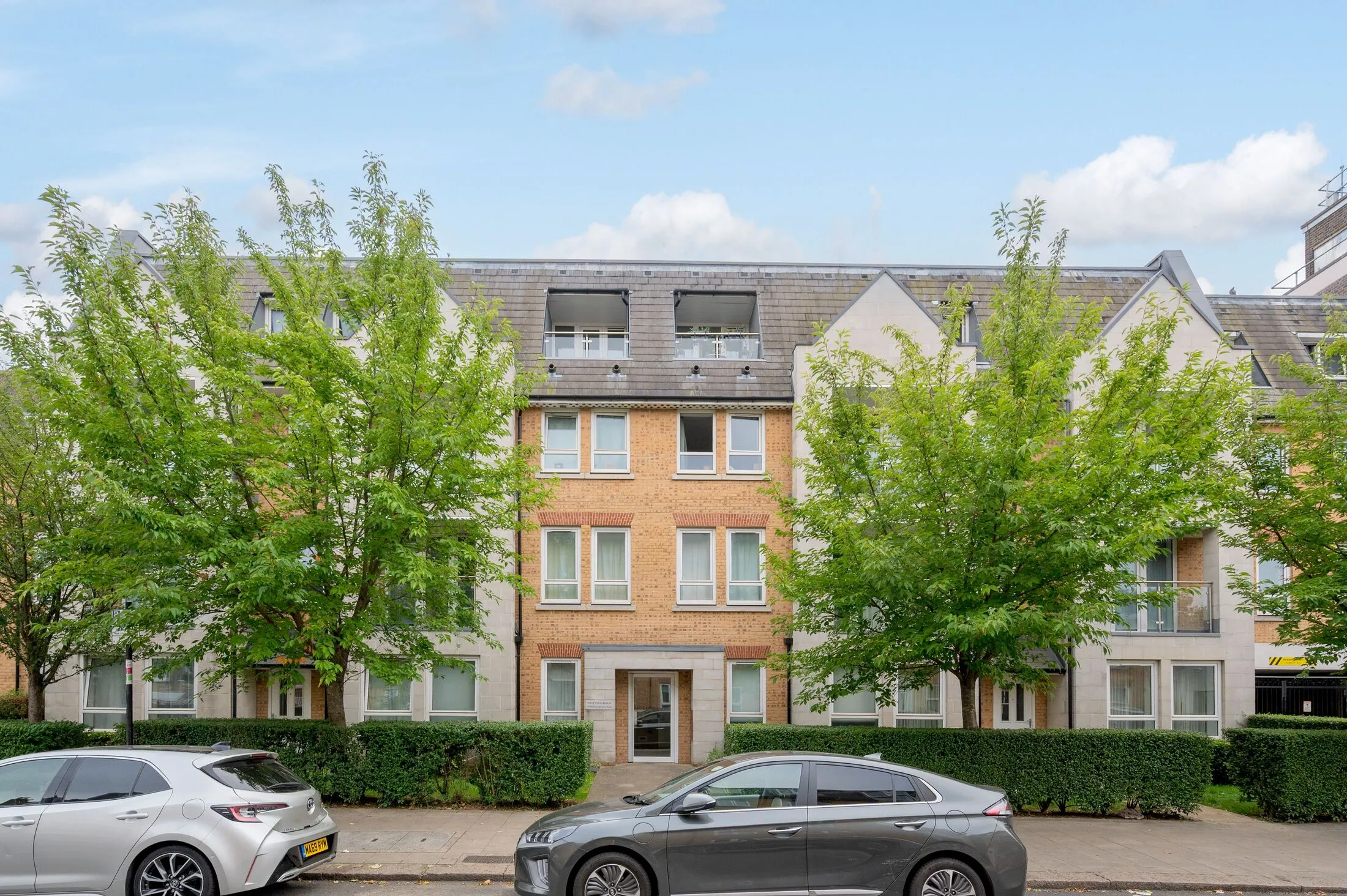 Flat Old Devonshire Road in Greater London